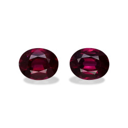 OVAL-cut umbalite Magenta...