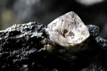 lot 2 livres le monde des cristaux + pierres précieuses gemmes et pierres  dures
