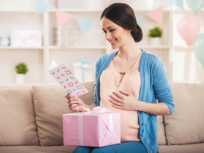 Cadeau pour femme enceinte : 35 idées pour faire plaisir en 2025